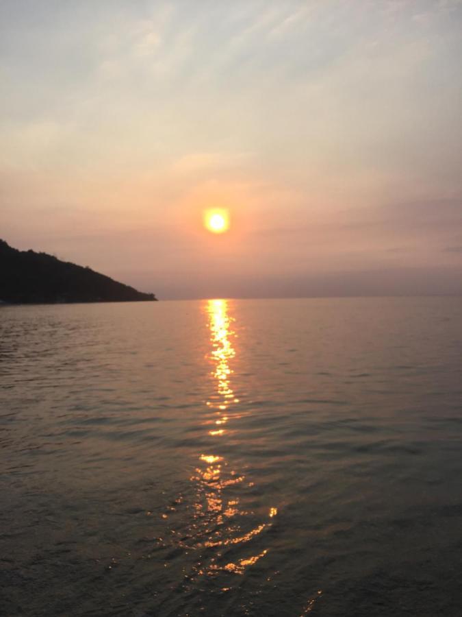 Riverside At Aninuan Accommodation And Food 푸에르토갈레라 외부 사진