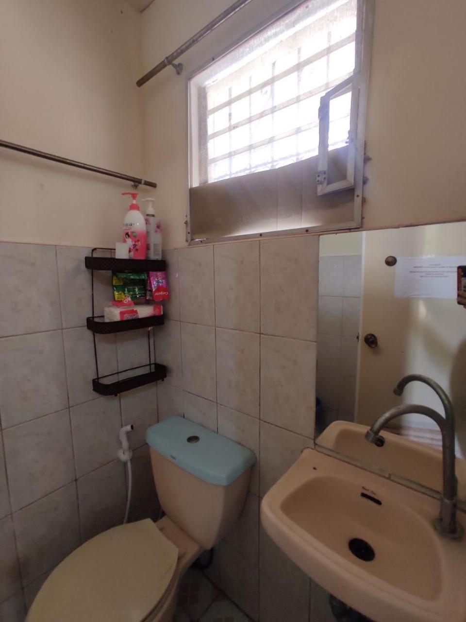 Riverside At Aninuan Accommodation And Food 푸에르토갈레라 객실 사진